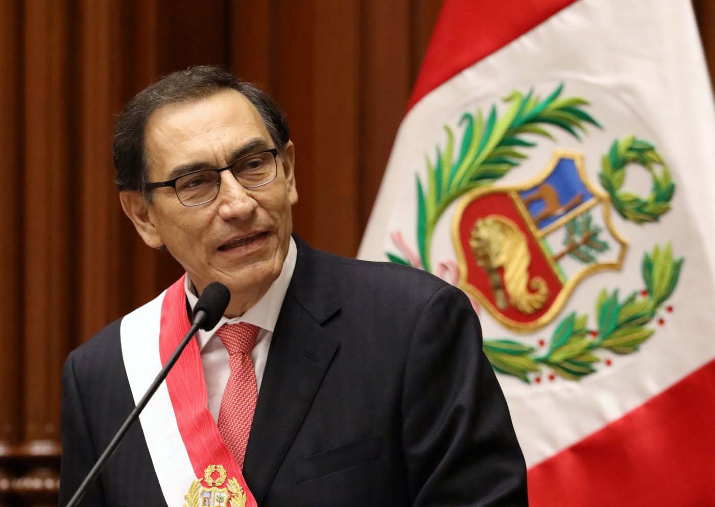 Martín Vizcarra promete reconstruir daños tras un año de inundaciones en Perú