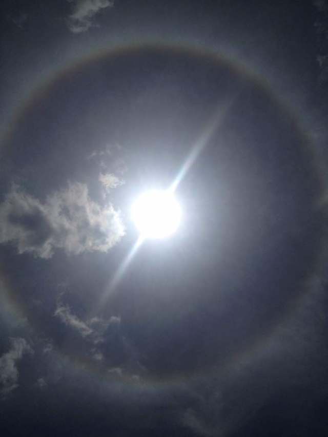 Foto: Capturan un halo solar en Caracas / Pamela Toledo - LaPatilla.com