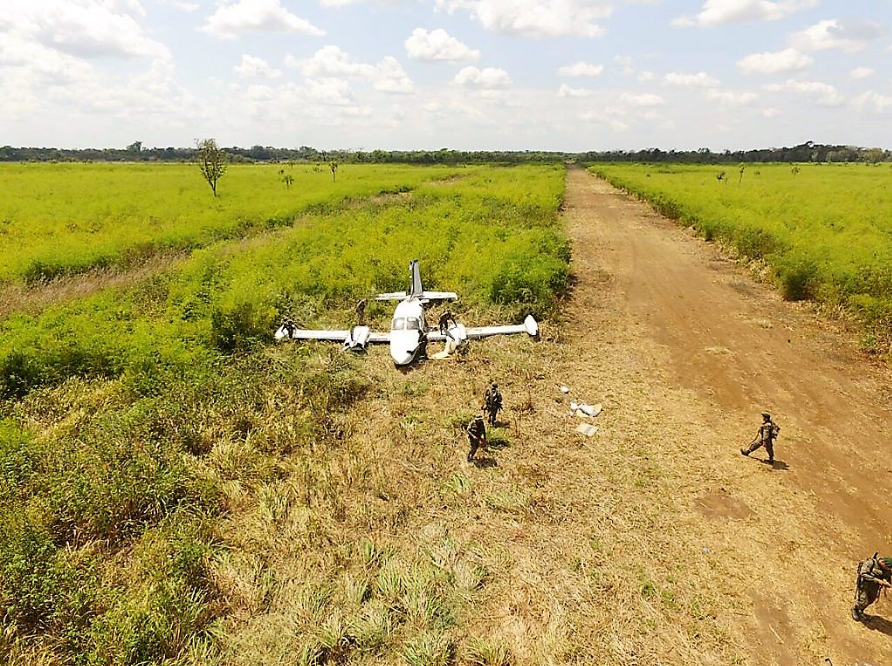 Localizan en Guatemala avioneta venezolana utilizada para el narcotráfico