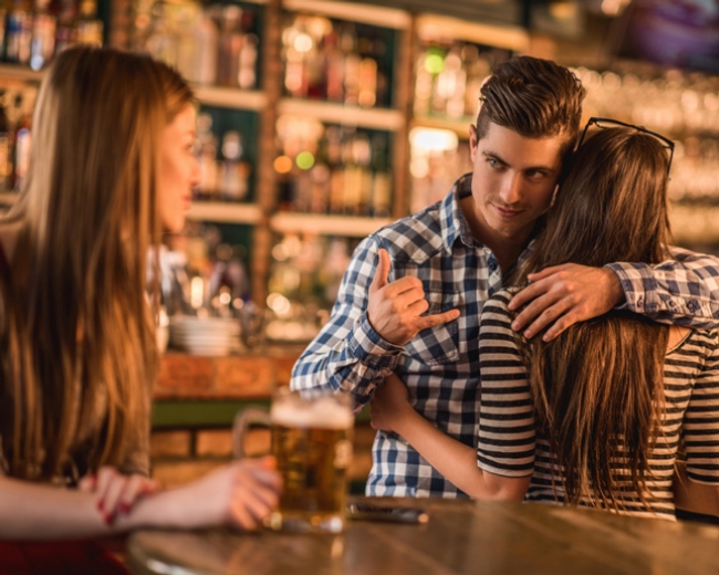 ¿Tienes sospechas? Aquí te decimos cómo saber si tu pareja te engaña