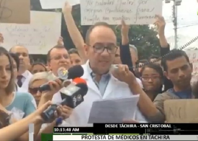 Médicos y trabajadores del Hospital de San Cristóbal piden mejoras en unidad de Nefrología #22Mar