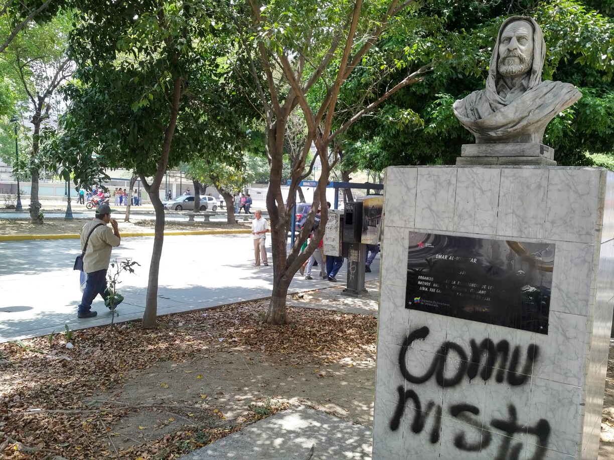 Denuncian que Paseo Los Próceres está en ruinas gracias a la corrupción (FOTOS)