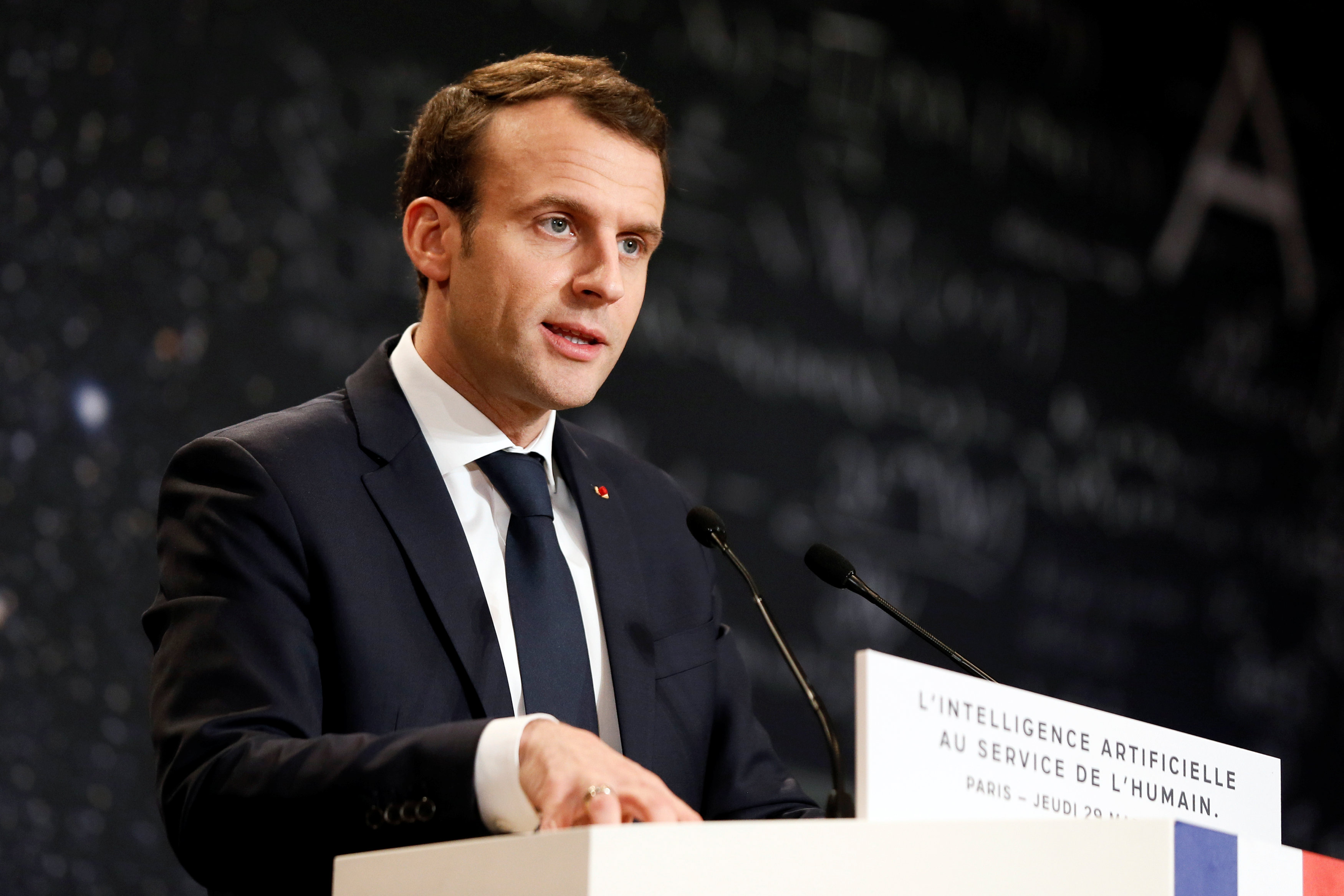 Macron llega a Canadá para reunirse con Trudeau antes de la Cumbre del G7