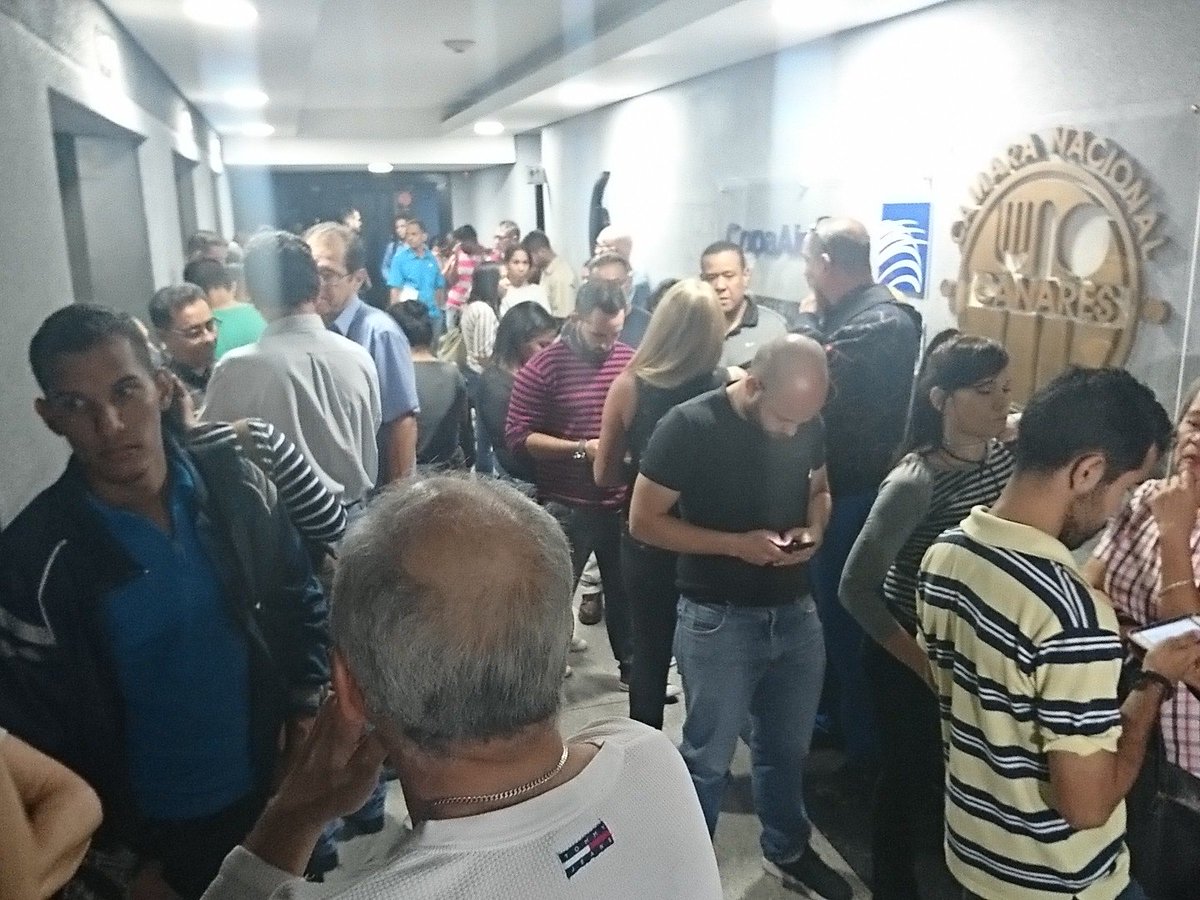 Así está la oficina  de Copa Airlines en Caracas #6Abr (fotos y video)