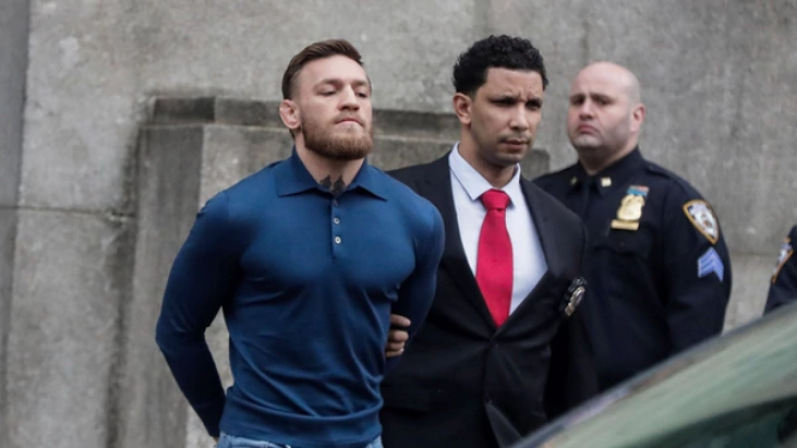 Conor McGregor queda en libertad con cargos tras pagar fianza 50.000 dólares