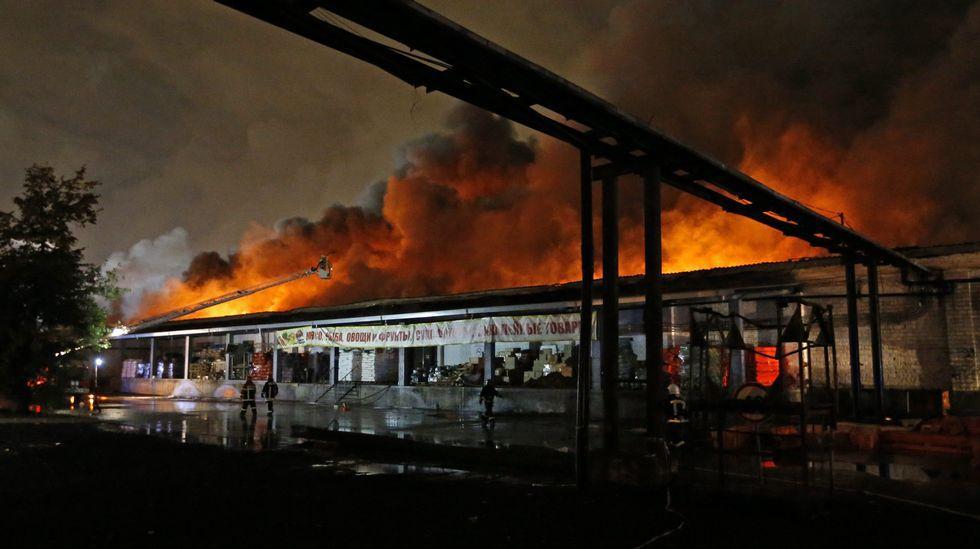 Al menos 17 personas heridas en el incendio de un almacén en Colombia