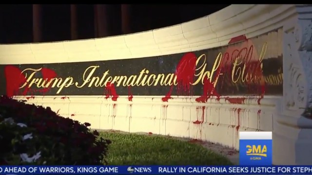 Fachada del club de golf de Donald Trump apareció manchado con pintura roja // FOTO @thehill