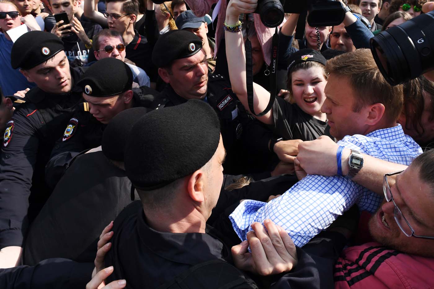 Detienen al opositor ruso Alexéi Navalni durante manifestación contra Putin (fotos)