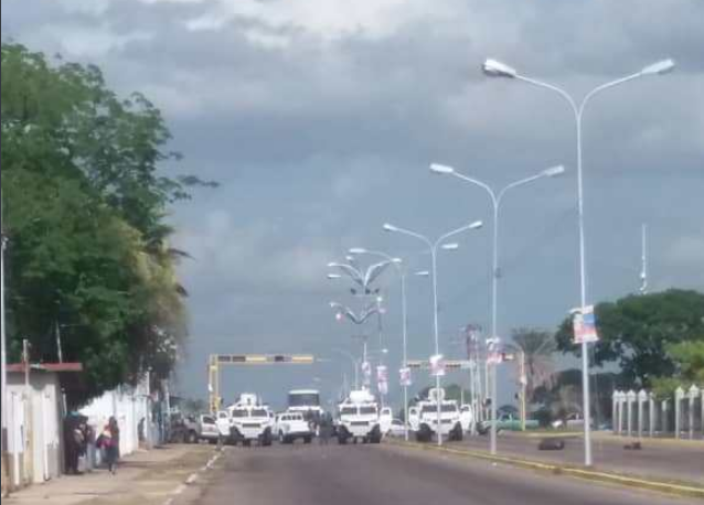 Tanquetas de la GNB toman ciudad Bolívar por protestas este #22May (Fotos)