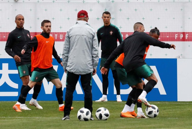 Fútbol Fútbol - Copa Mundial - Portugal Equipo de entrenamiento Camp - Kratovo, Moscú, Rusia - 10 de junio de 2018 Portugal Cristiano Ronaldo durante el entrenamiento REUTERS / Sergei Karpukhin