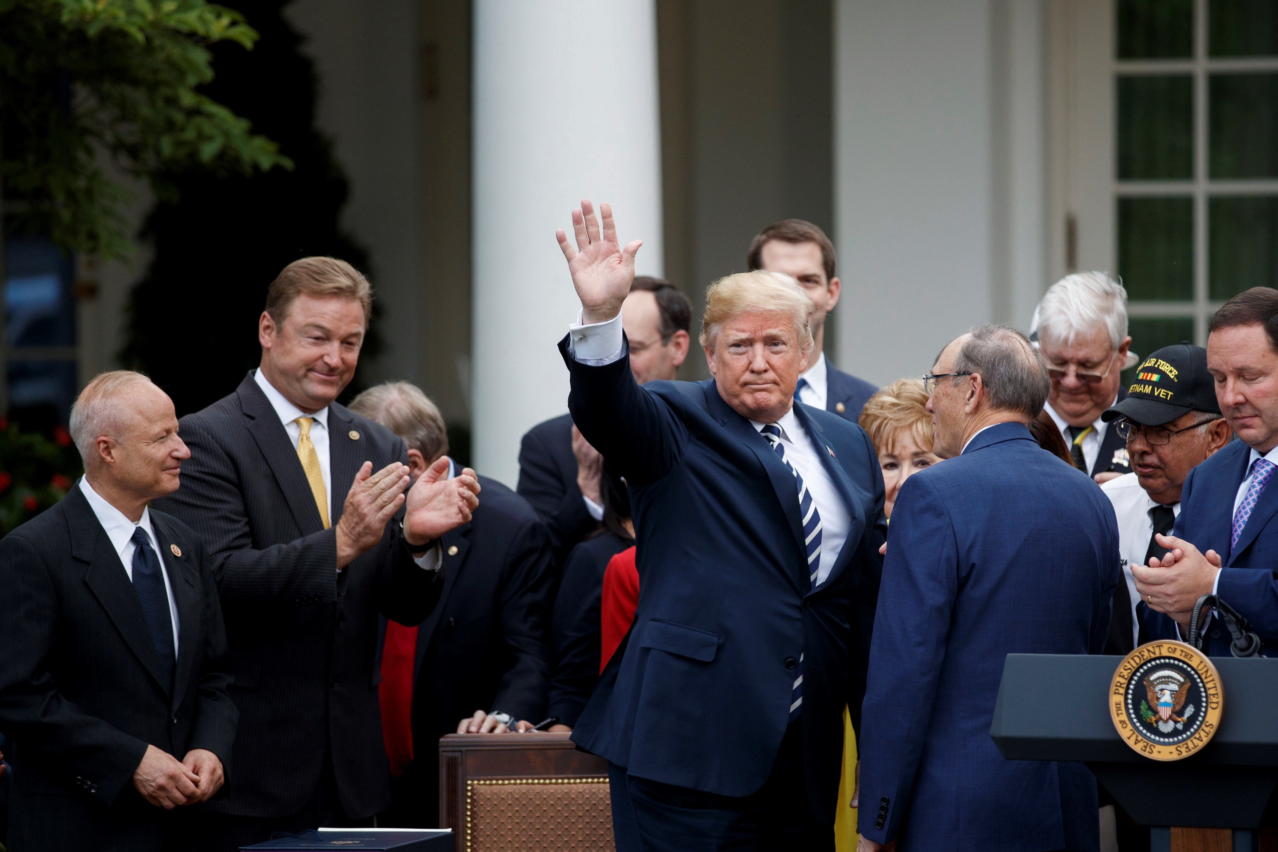 Trump vuelve a ser el centro de atención de las estrellas de la NBA