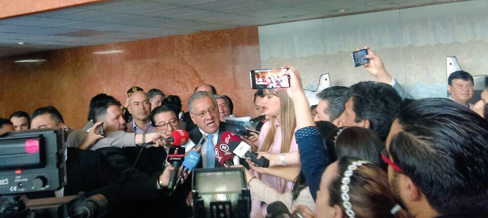 Crisis venezolana le costará el cargo a canciller ecuatoriana