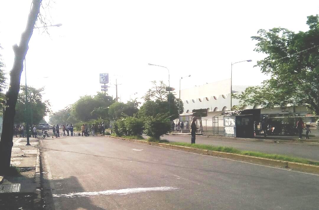 Pacientes de Lara protestan para “salvar sus vidas”