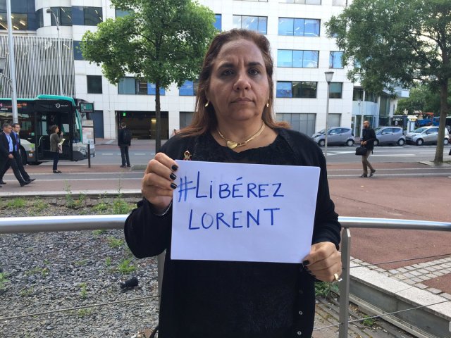 Yamilé Saleh, madre del preso político Lorent Saleh, en París // FOTO @andreina