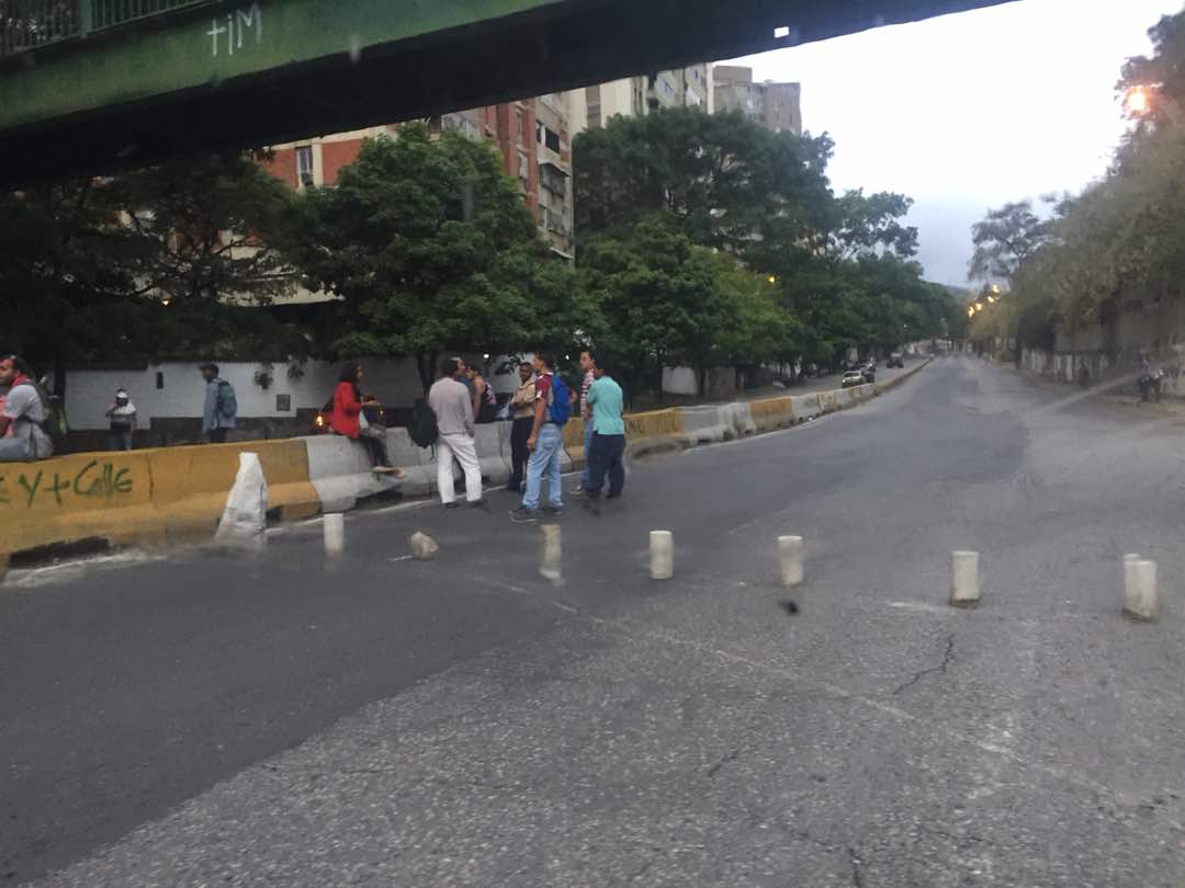 Protesta a la altura del Concresa por falta de transporte público #2Jul (fotos)