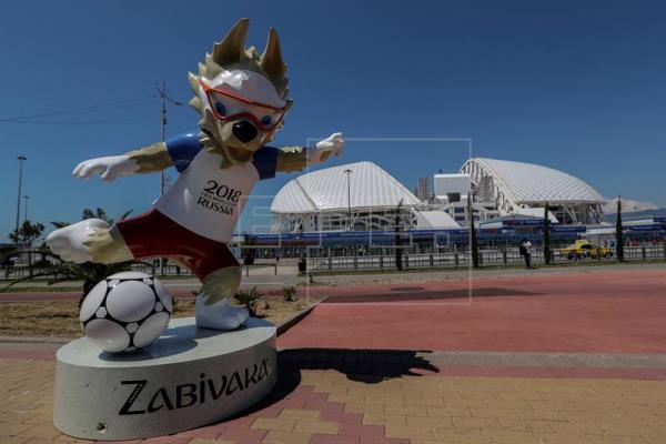 Roban en Rusia una estatua de la mascota del Mundial de casi dos metros