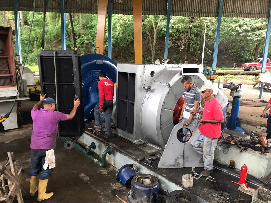 Los sistemas de abastecimiento de agua potable no han arrancado desde el apagón