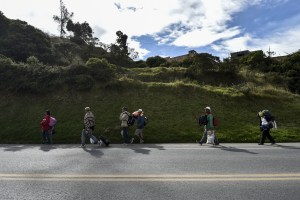 Canciller colombiano visita la frontera para evaluar migración venezolana