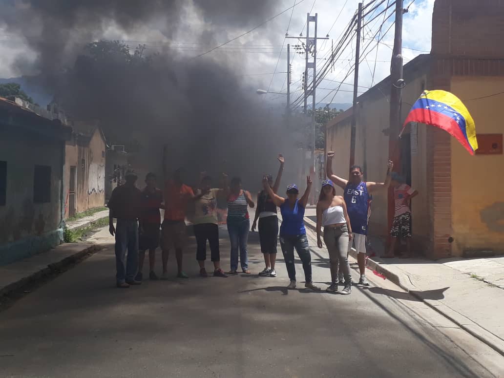 Más de 200 familias del Pueblo de San Diego tienen cuatro días sin luz