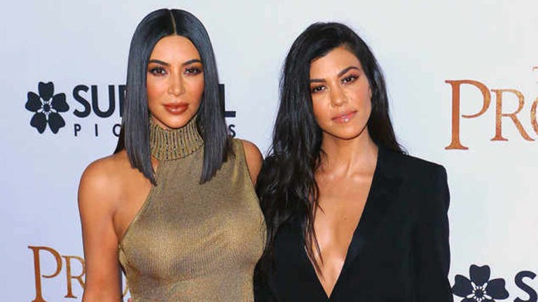 ¡Pelea de gatas! Kourtney y Kim Kardashian se dieron hasta con el tobo