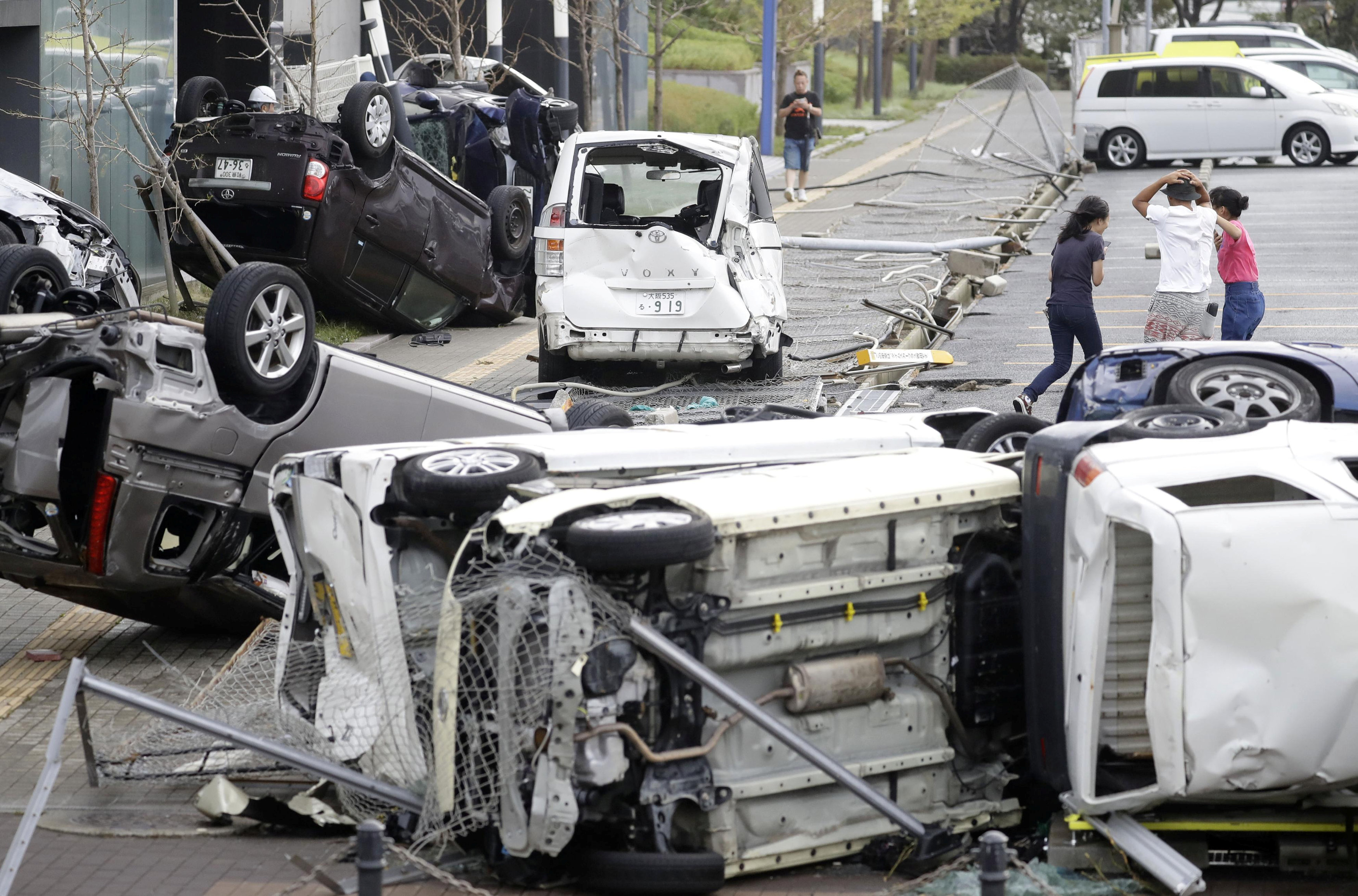 Seis muertos tras el paso del potente tifón Jebi en Japón