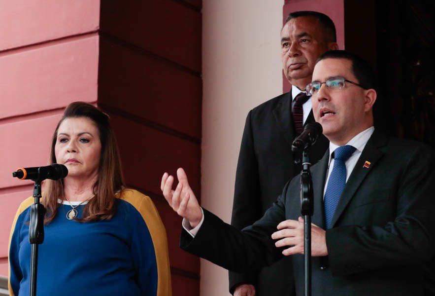 Arreaza aseguró que venezolanos en Brasil serán repatriados a través del consulado de Boa Vista