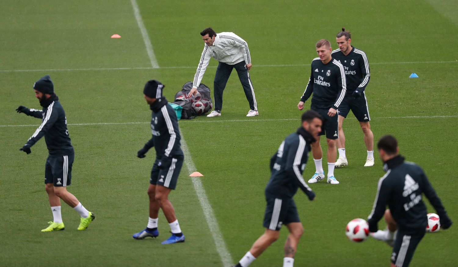 El Real Madrid de Solari vuelve a la Liga española tras la pesadilla del Camp Nou