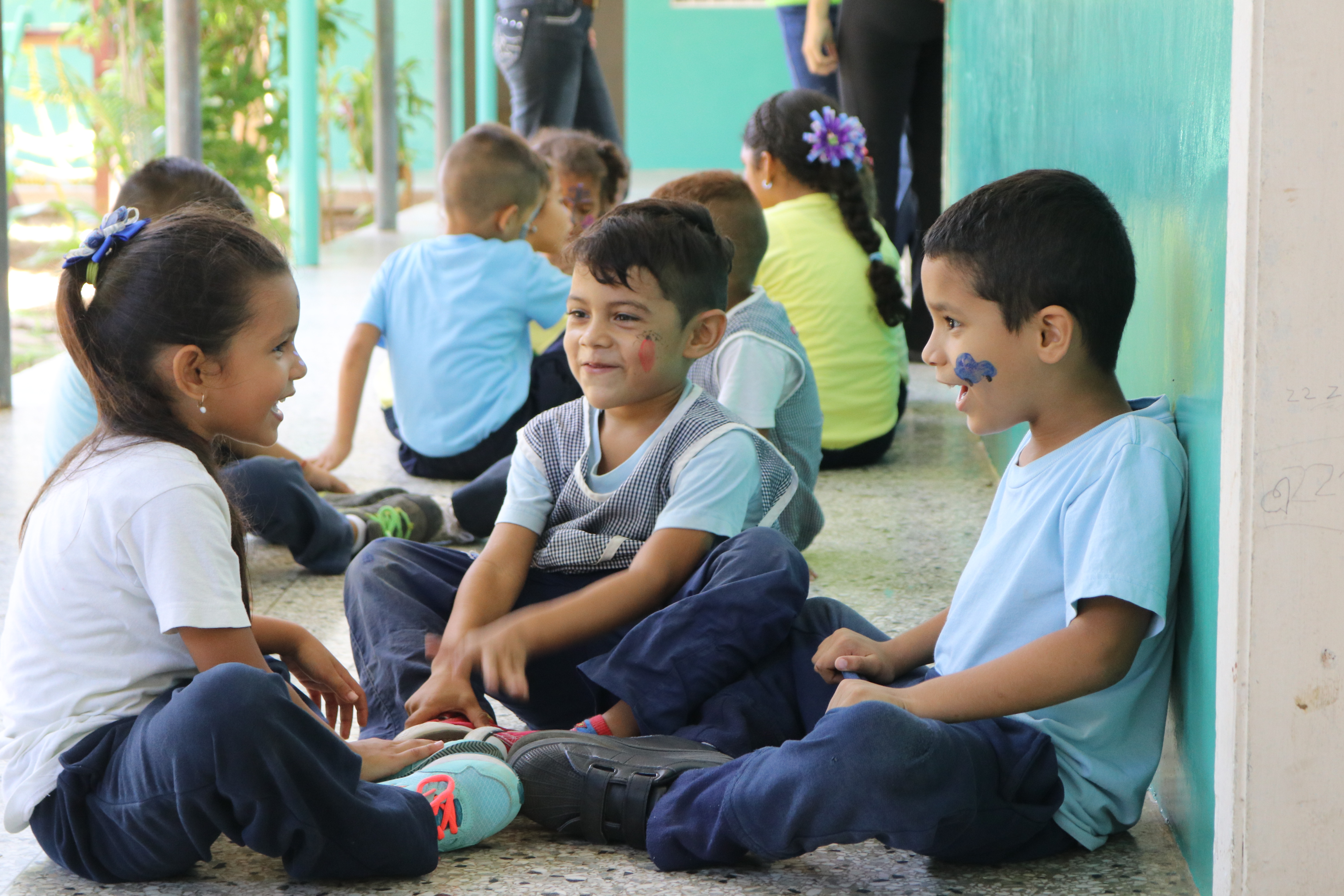 En Maneiro comenzó el año escolar a salones llenos