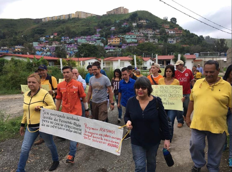 Protestaron en las afueras de la cárcel de Ramo Verde para exigir fe de vida de presos políticos #13Oct