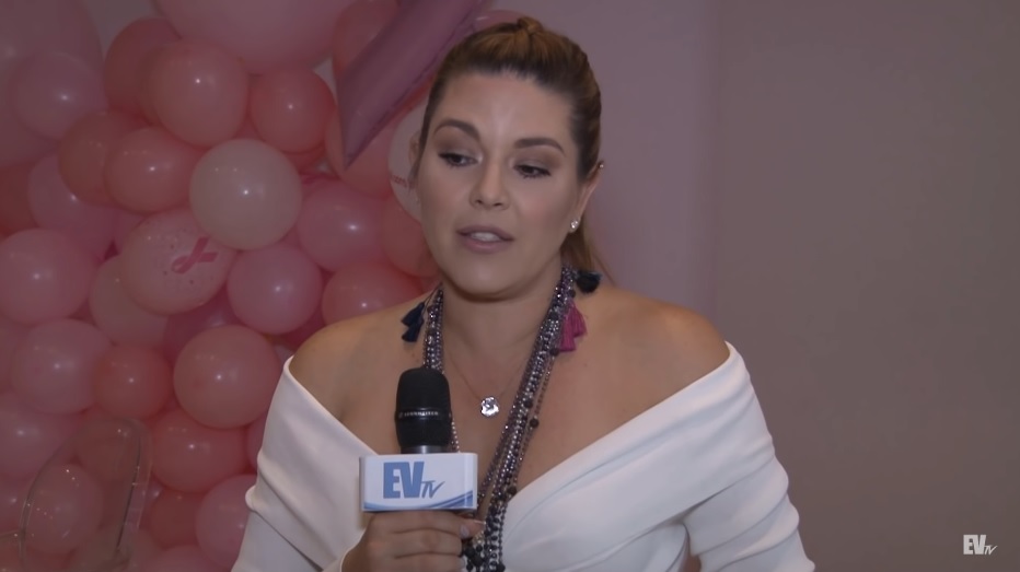 ¿Está desvariando? Una “revolucionaria” Alicia Machado declara su inmenso amor por López Obrador