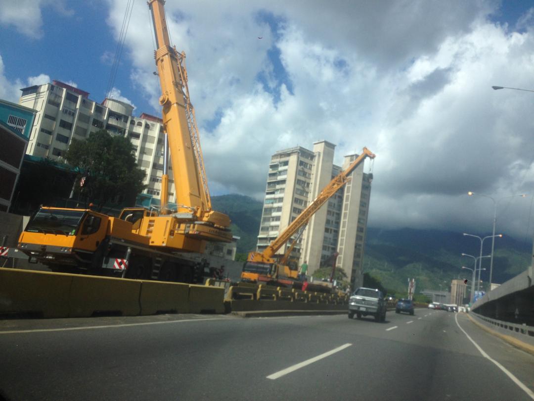 Así se encuentra la autopista Valle-Coche este sábado #24Nov (Foto)