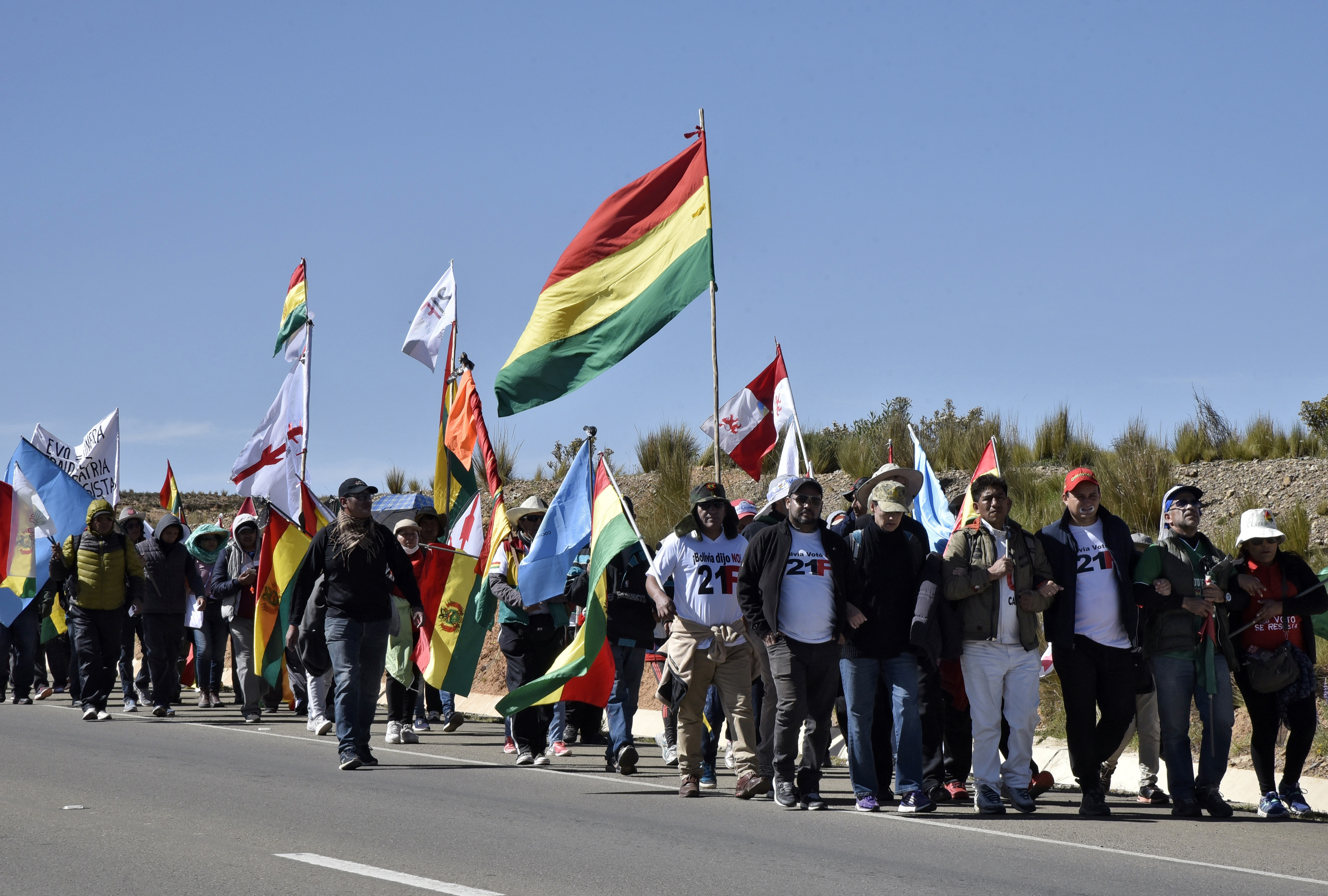 Temor a una nueva Venezuela en Bolivia tras fallo a favor de Morales