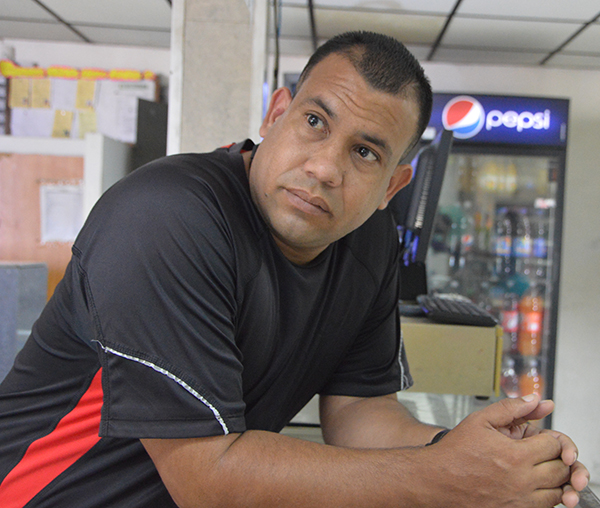 Supermercados en Vargas tienen de todo menos comida