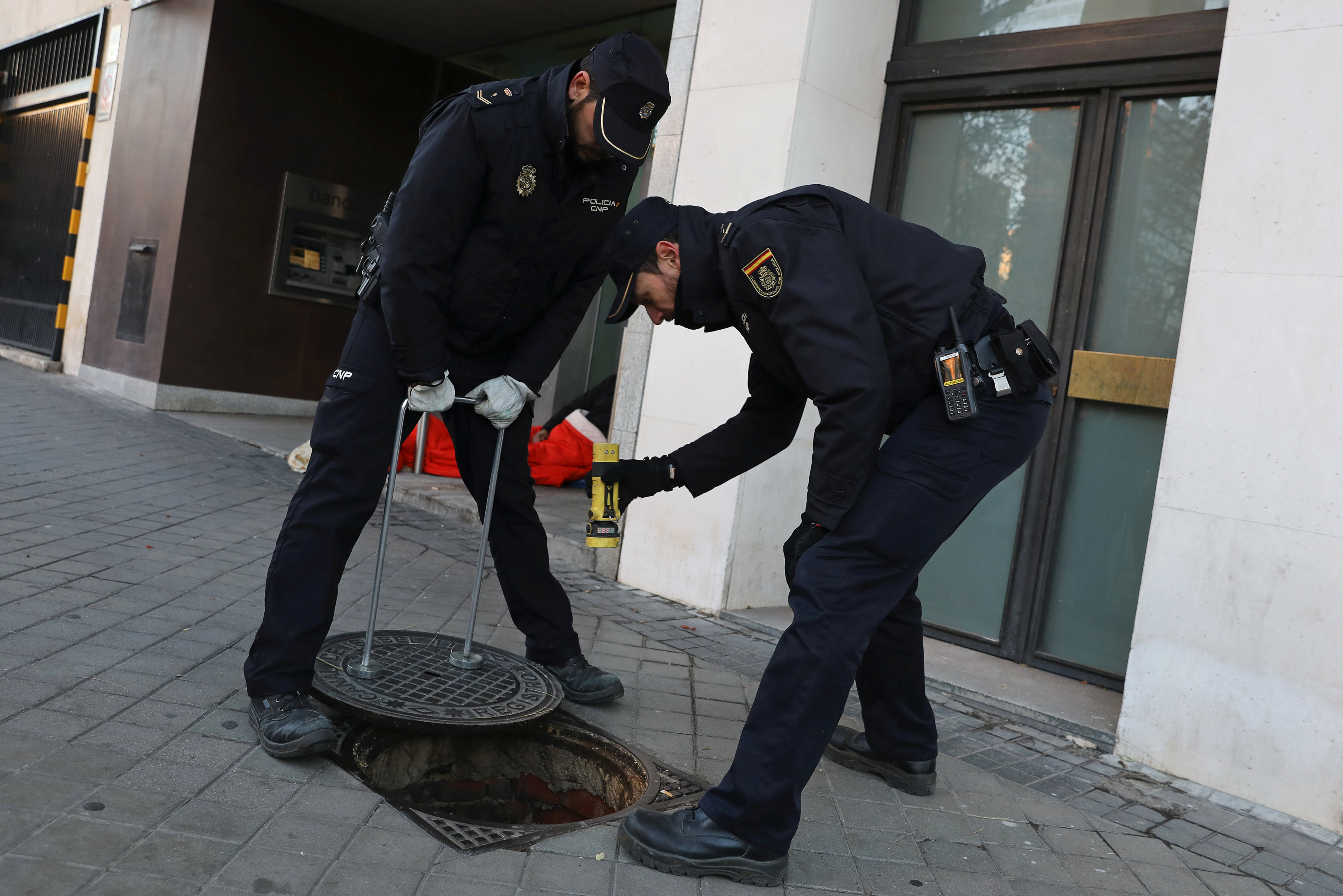 Madrid despierta pendiente de una final de alto riesgo (Fotos)