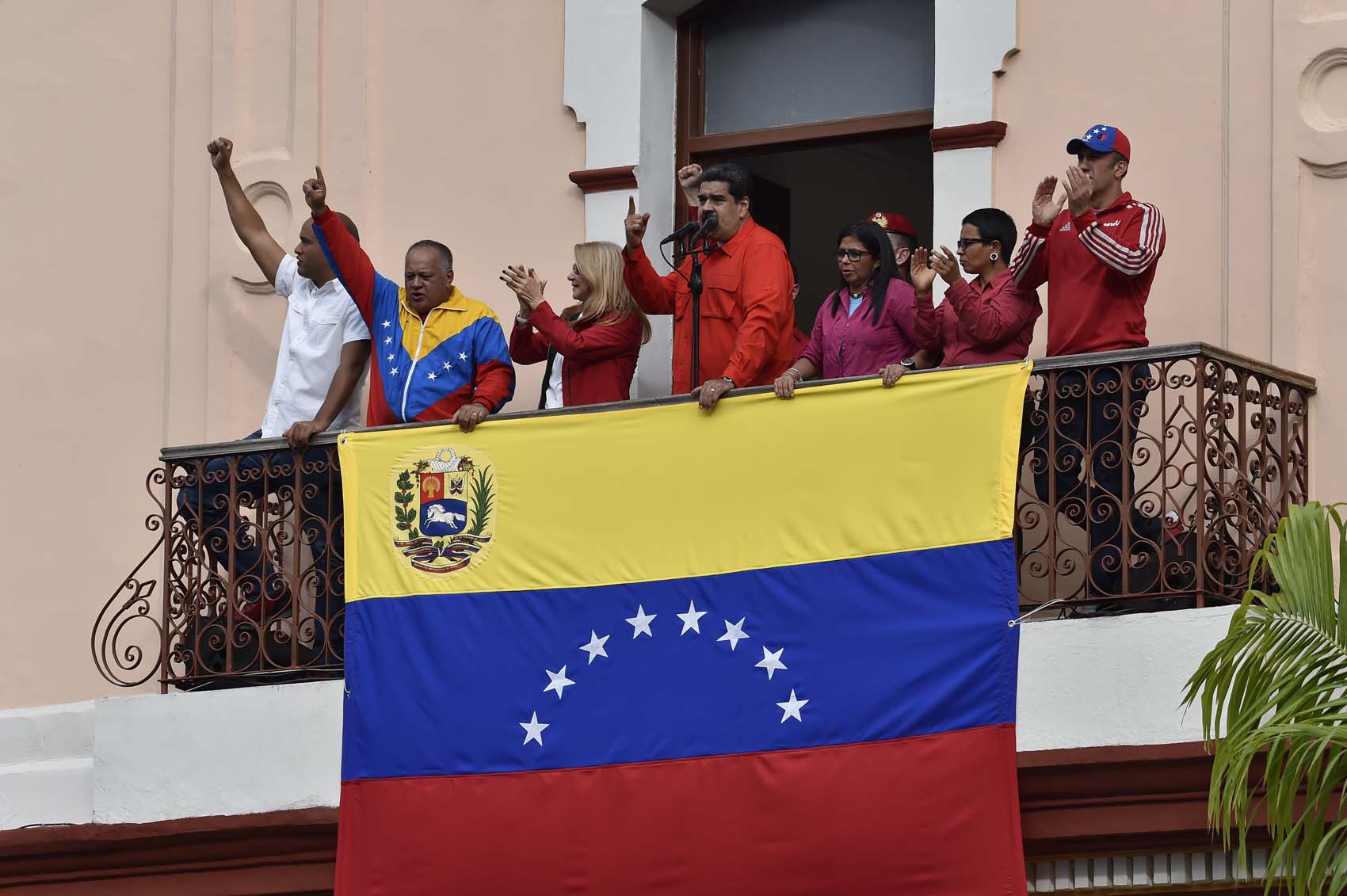 Así fabricó su fortuna el régimen de Maduro mediante sobornos (Esquema)