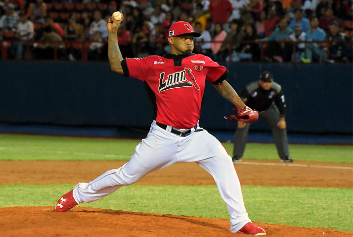 Cardenales vence a Leones y sigue arriba en la final de Lvbp