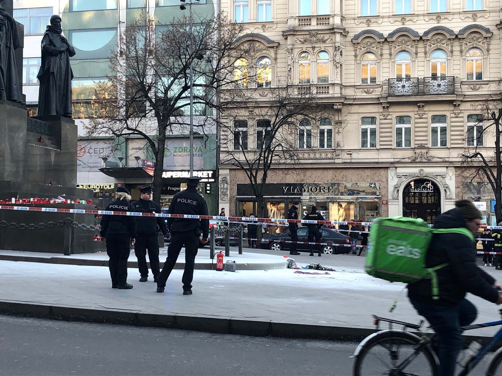 Un hombre se prendió fuego en Praga, 50 años después del acto de Jan Palach (fotos)