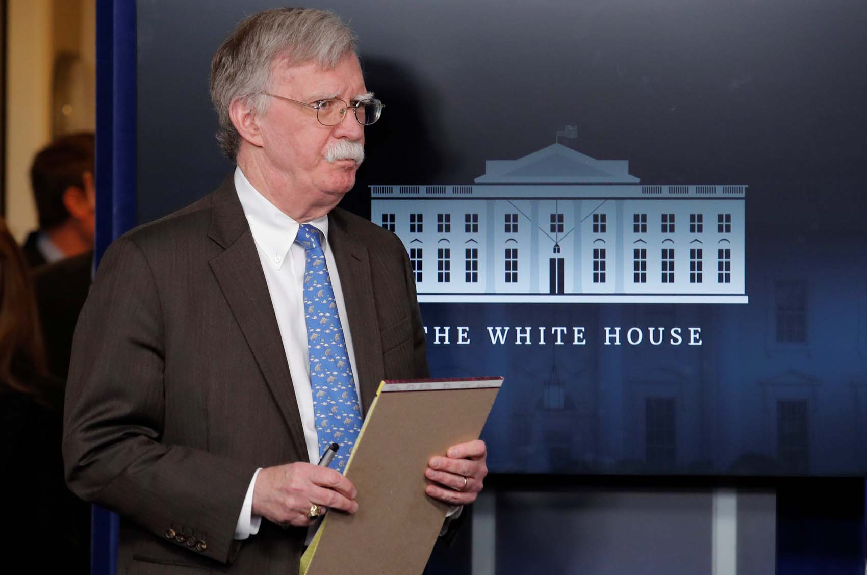 Bolton aplaude compromiso de Reino Unido de proporcionar asistencia humanitaria para ayudar a los venezolanos