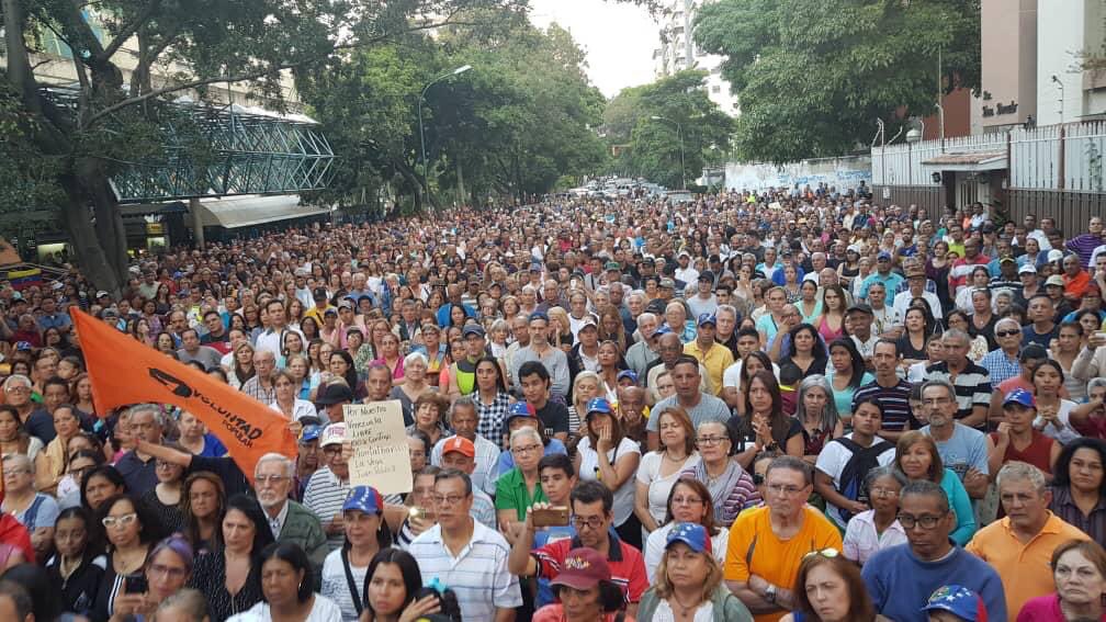 Montalbán también se rebeló contra Maduro durante cabildo abierto este #21Ene (Fotos y video)