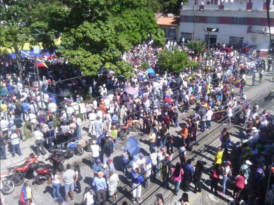 ¡Calentando ánimos! Las calles de Mérida se llenaron en cabildo abierto en respaldo a la AN (Fotos)