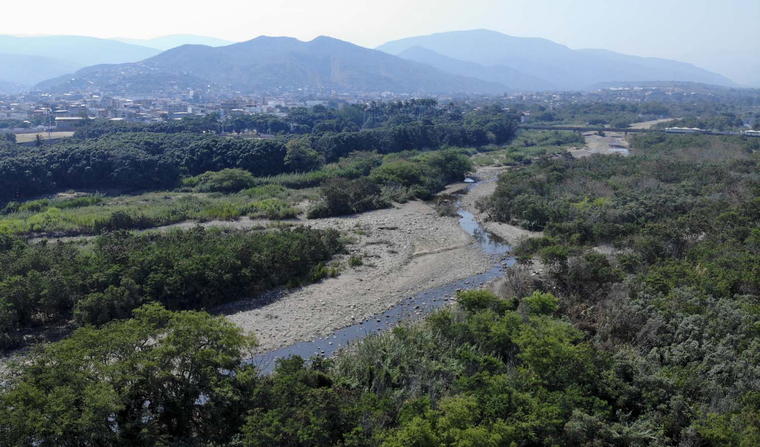 Asesinan a dos soldados colombianos en una región fronteriza con Venezuela