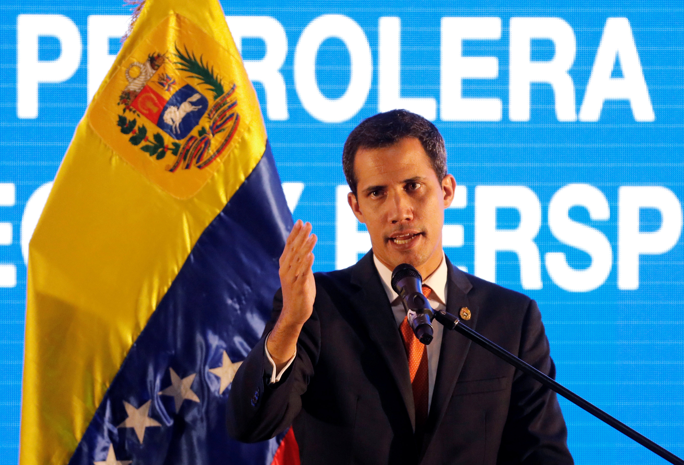 Guaidó reitera llamado a la Fanb a pronunciarse a favor del cese de la usurpación