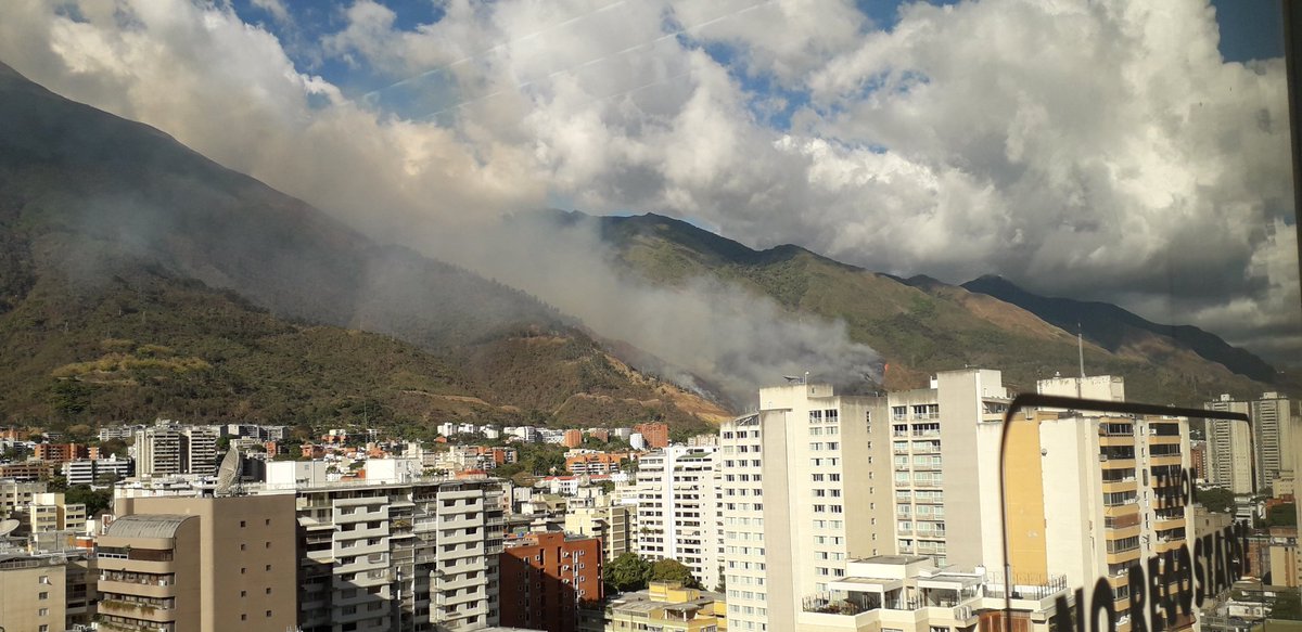 Reportan incendio en El Ávila este #22Feb (Fotos y videos)