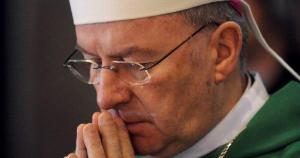 Vaticano levantó inmunidad del nuncio en Francia, acusado de agresión sexual