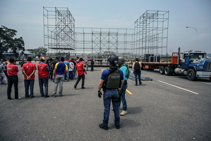 ¡Vacía, miserable y tétrica! Así quedó la tarima del concierto chavista en la frontera (VIDEOS)