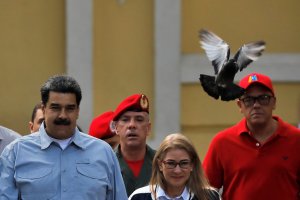 Bloomberg: Maduro se sigue hundiendo, sus aliados buscan ruta de escape y Cilia presiona