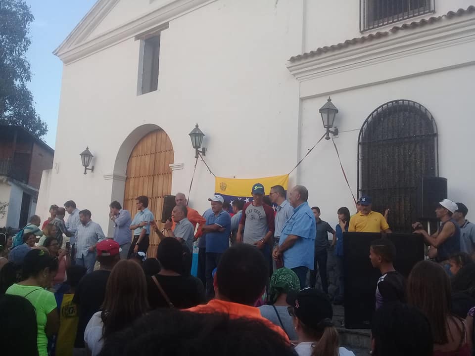 En Paracotos realizaron asamblea de ciudadanos por la libertad