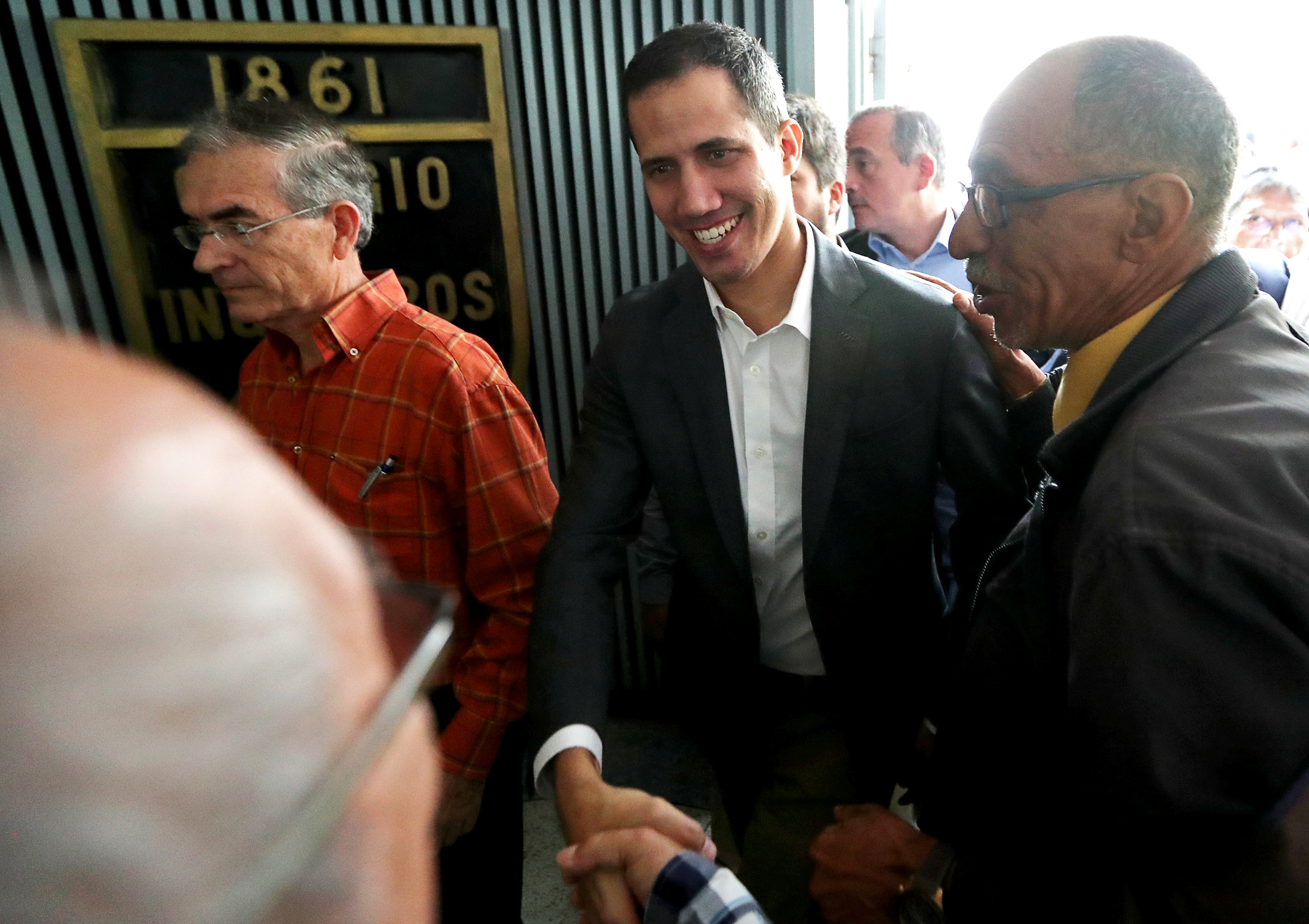 Guaidó desde el Colegio de Ingenieros: El régimen está ahogado en contradicciones (Video)