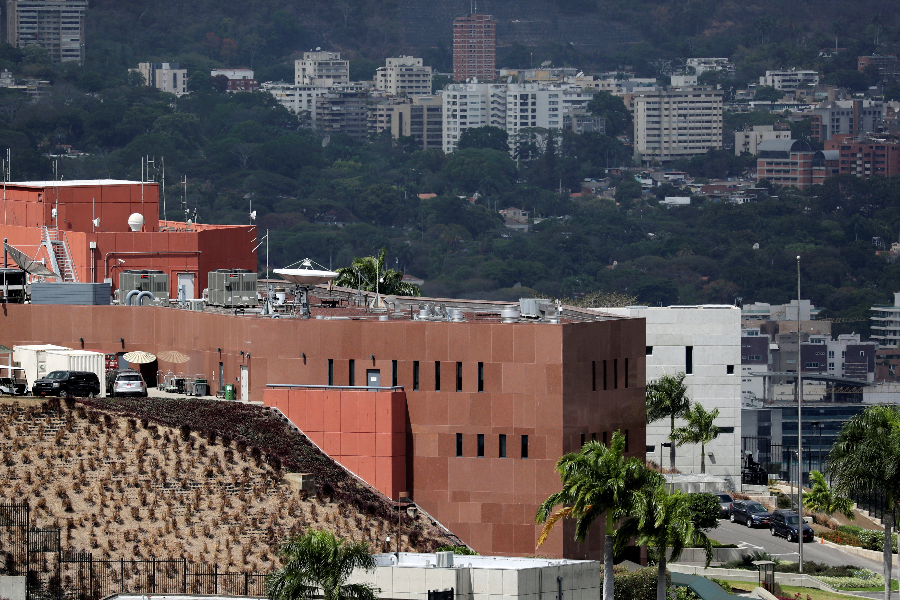 Embajada virtual de EEUU ante rectores exprés: Maduro nombró un CNE que lo protege a él