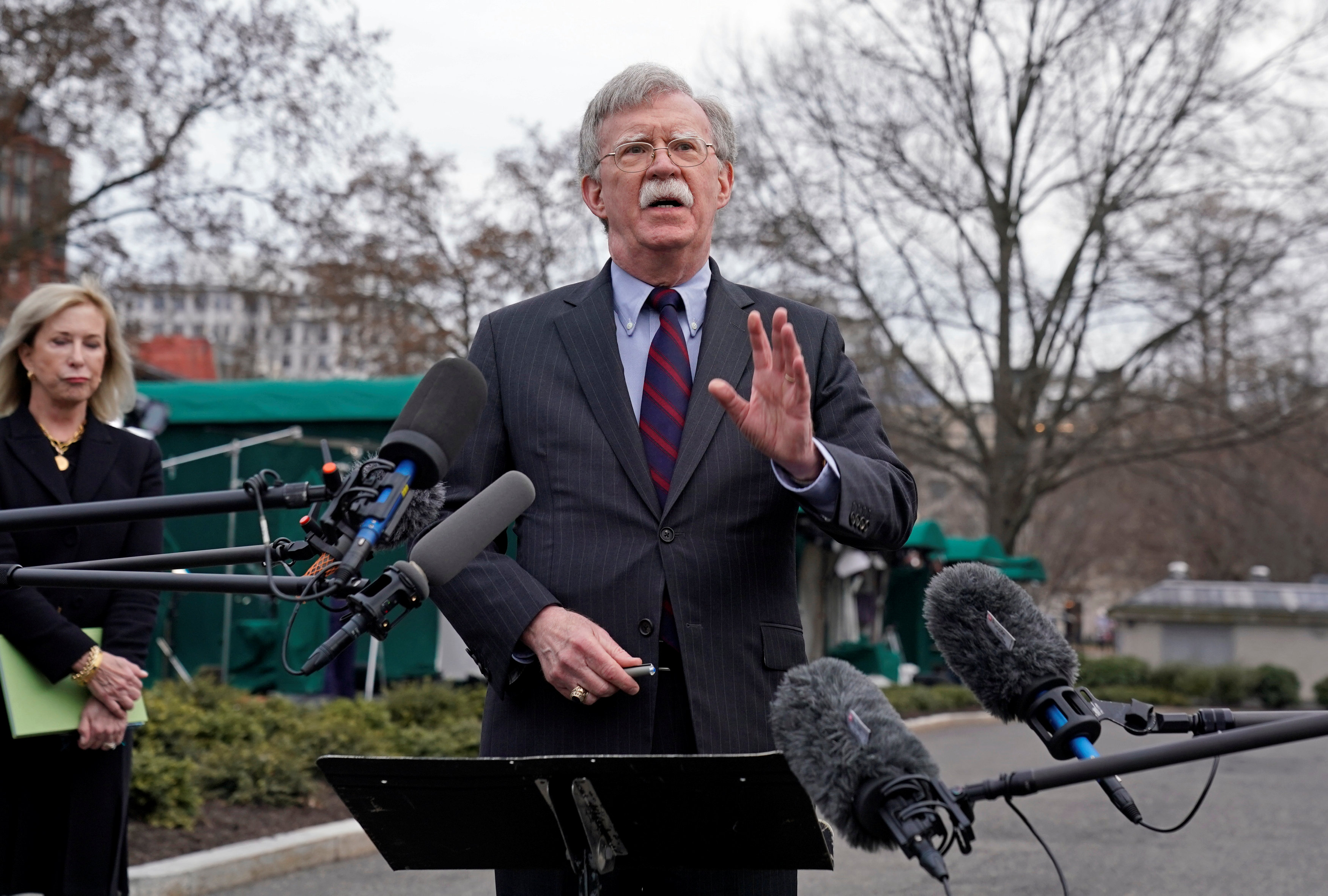 Bolton: EEUU cumple con el deber de apoyar a Guaidó en la lucha contra Maduro